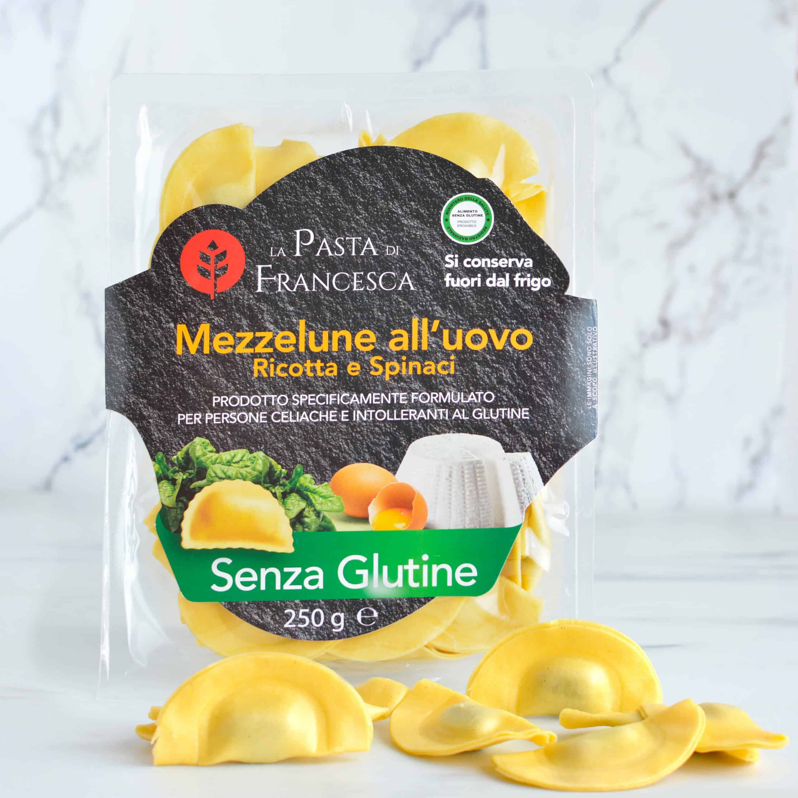 medias lunas de ricotta y espinacas