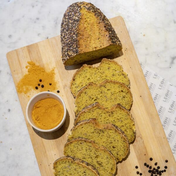 Pan de cúrcuma y pimienta negra 2 ok